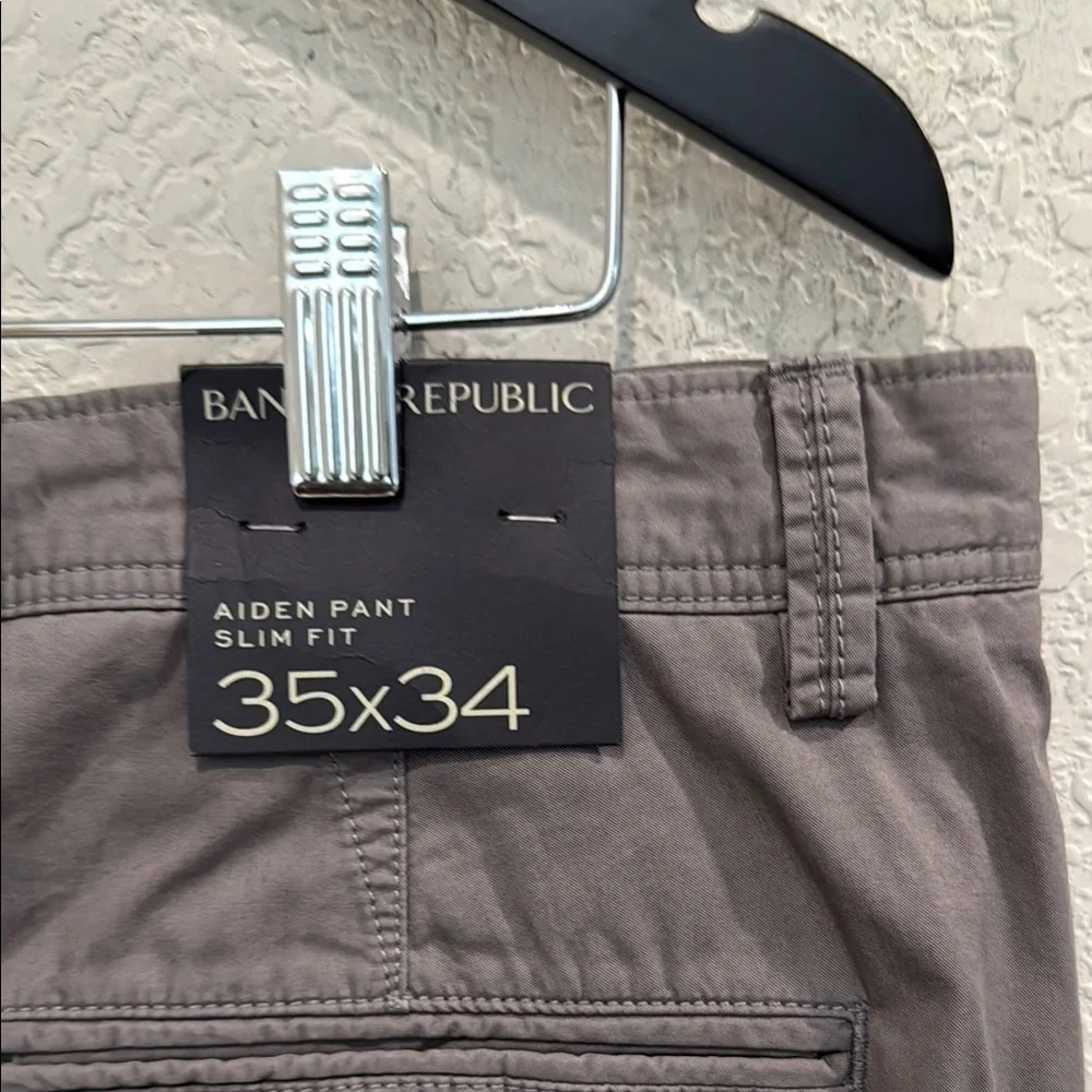Banana Republic these banana
