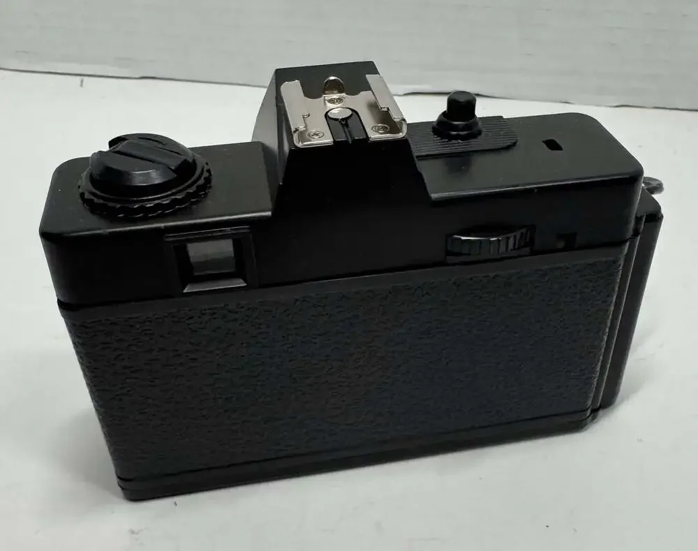 Yamasheta film camera working