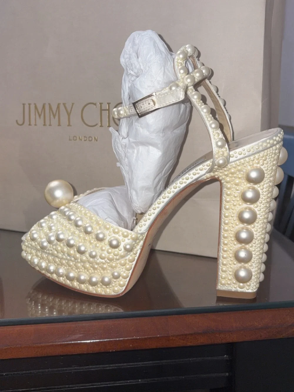 Jimmy Choo sacaria platform