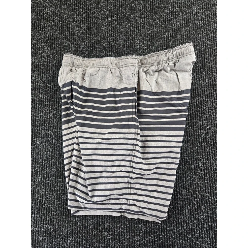 Kirkland Signature Mens Striped Swim Shorts Grey Black Mesh Lined Large‎ 7771314