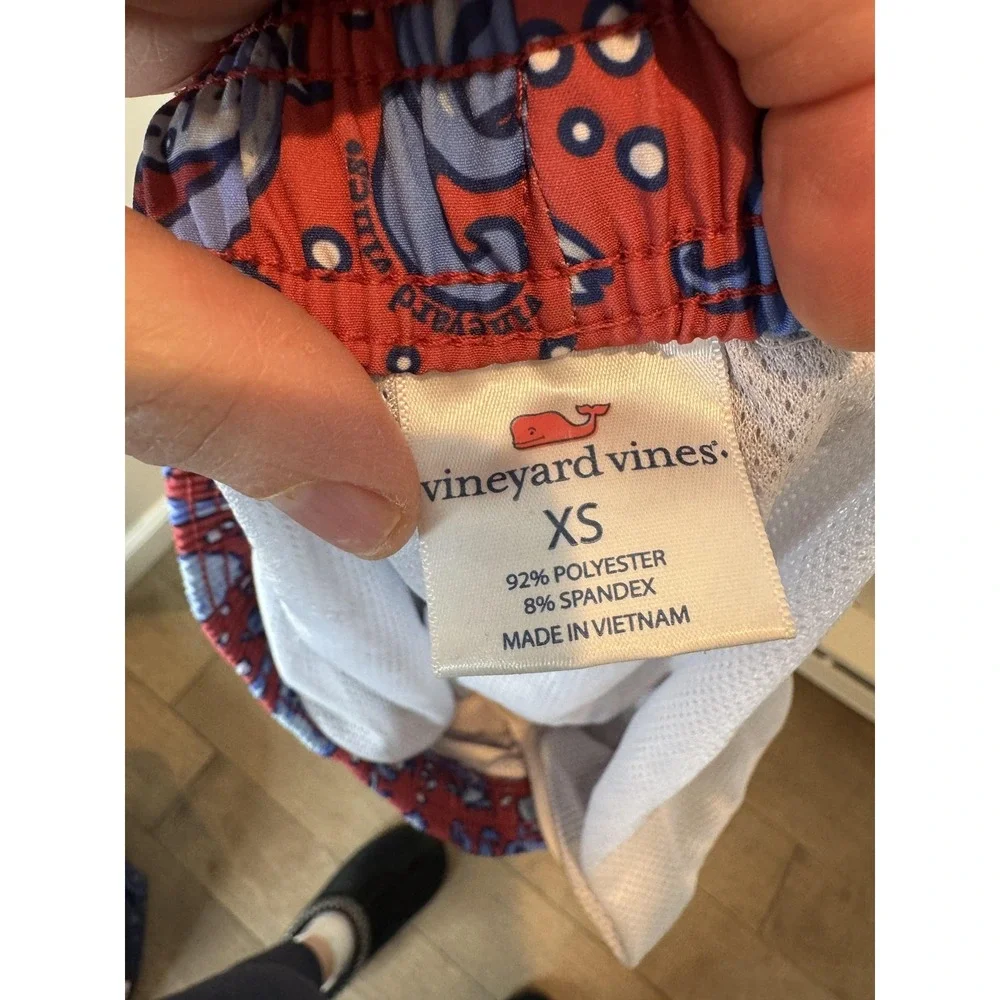 Vineyard Vines Swim‎ Trunks Shorts Mens XS Red Octopus Print Lined Drawstring