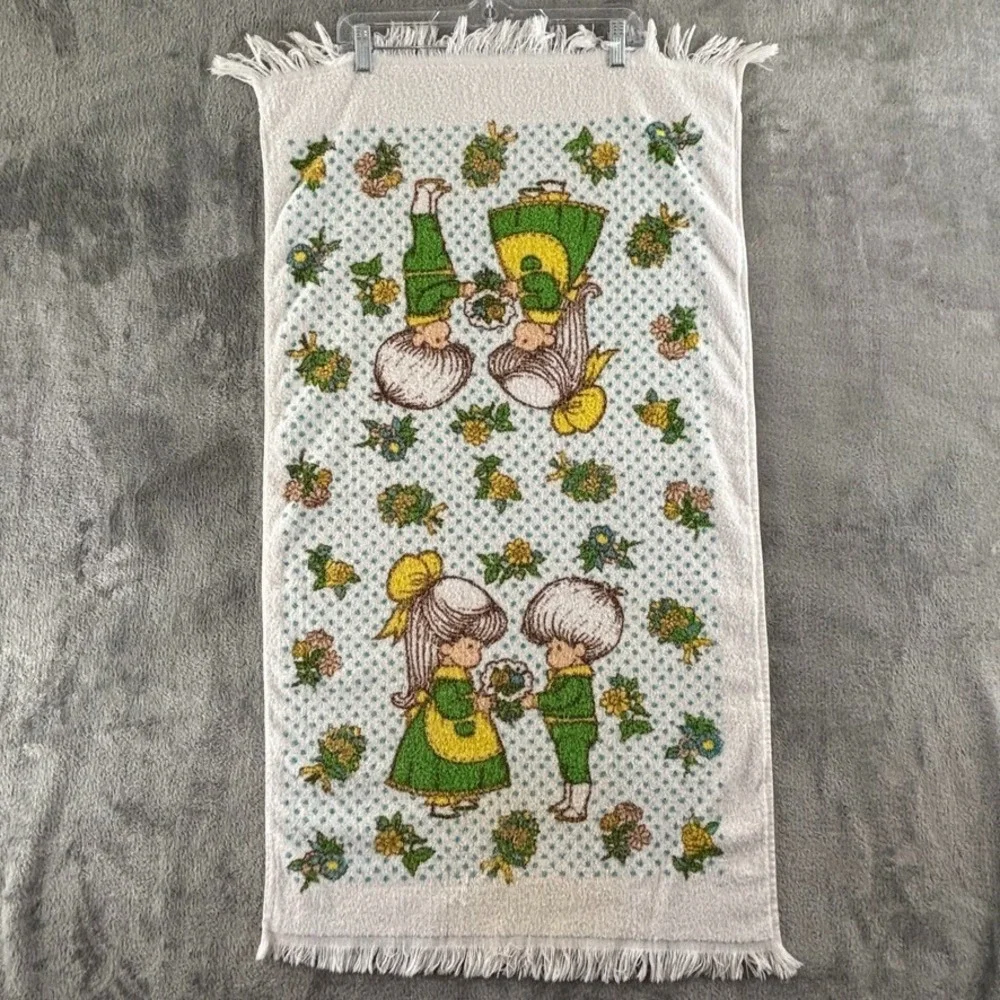 Vintage Joan Walsh Anglund Friends Bath Towel Boy Girl‎ Green Yellow 1973 42x22