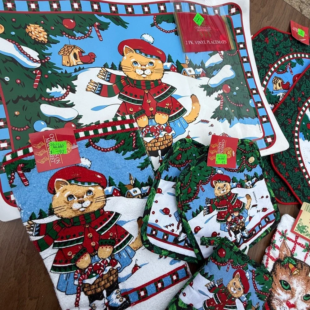 Vintage Christmas Kitchen Linens Set Holiday Cats Placemats Oven Mitts Old Stock