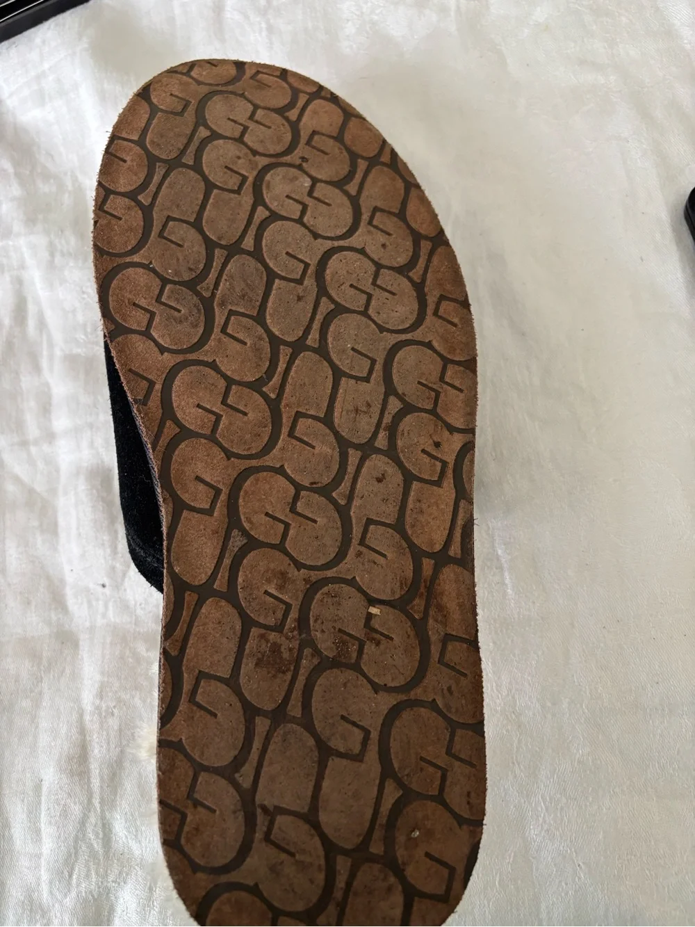 UGG comfort easy sleek