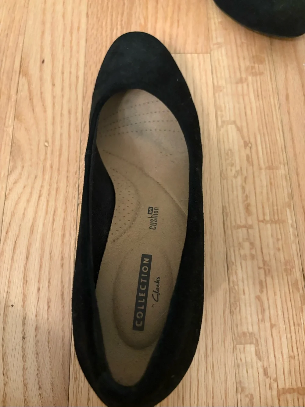 Clarks upper big heel