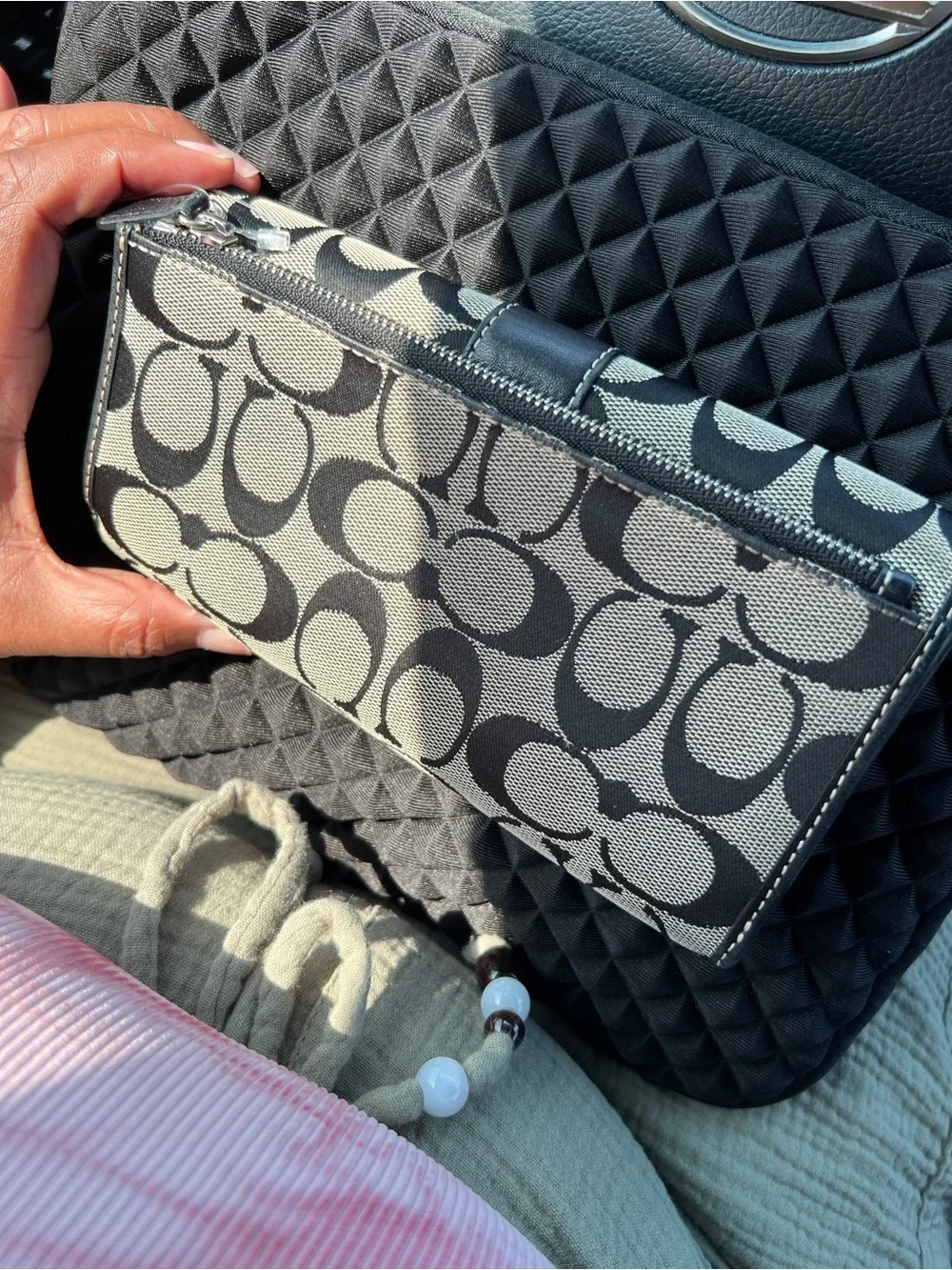 Coach signature organized