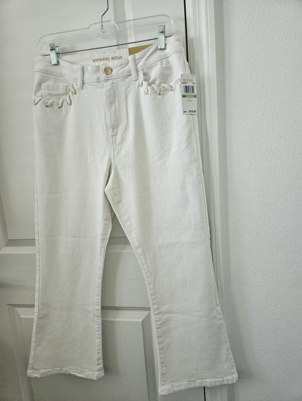NWT $125 Michael Kors White Selma Flared Jeams Size 8, 25