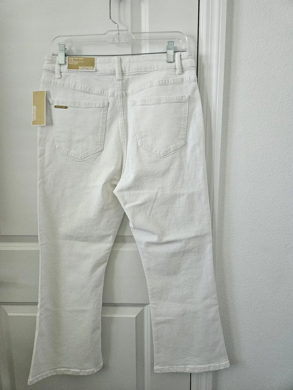 NWT $125 Michael Kors White Selma Flared Jeams Size 8, 25