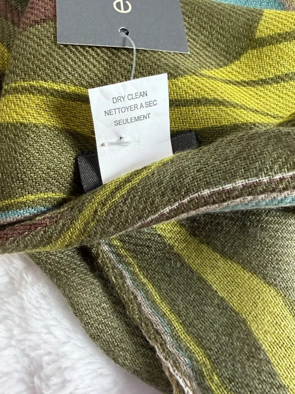 Echo nwt scarf