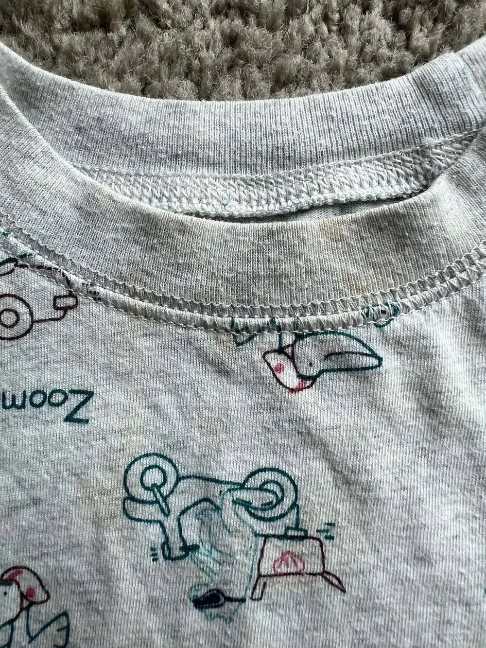 (#23) Carter's Baby Boys Short-Sleeve Romper and Bodysuit Lot Size 18m
