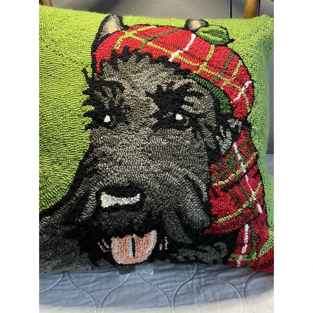 Scottish Terrier Scotty Dog Christmas Hooked Throw Pillow 18