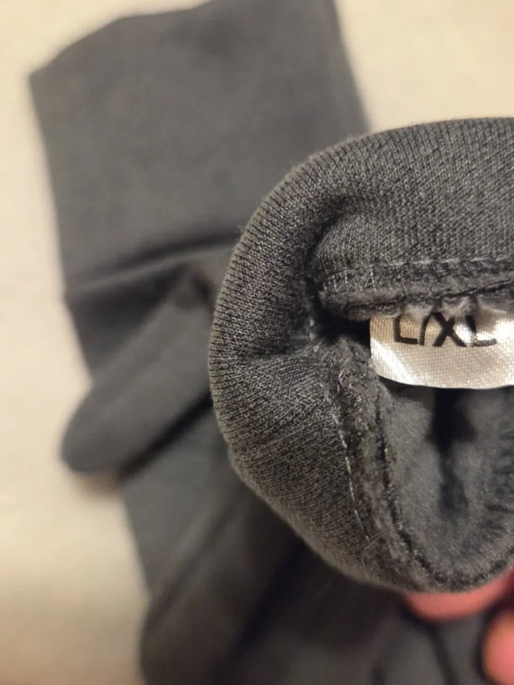 Tentree Sustainable Fleece Touchscreen Gloves Dark Grey Eco-Friendly Winter Gear