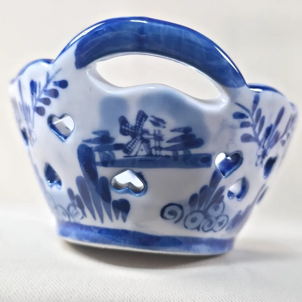 Delft vintage style