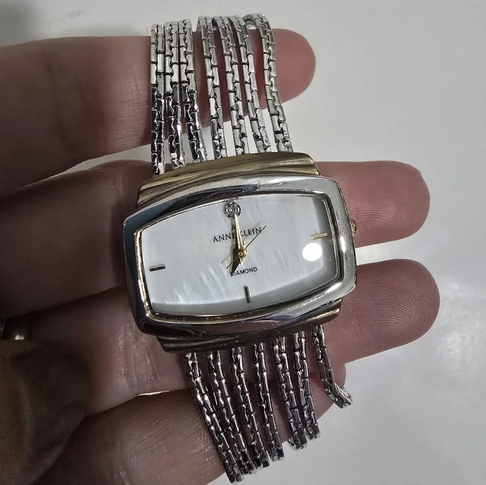 Anne Klein preowned defects