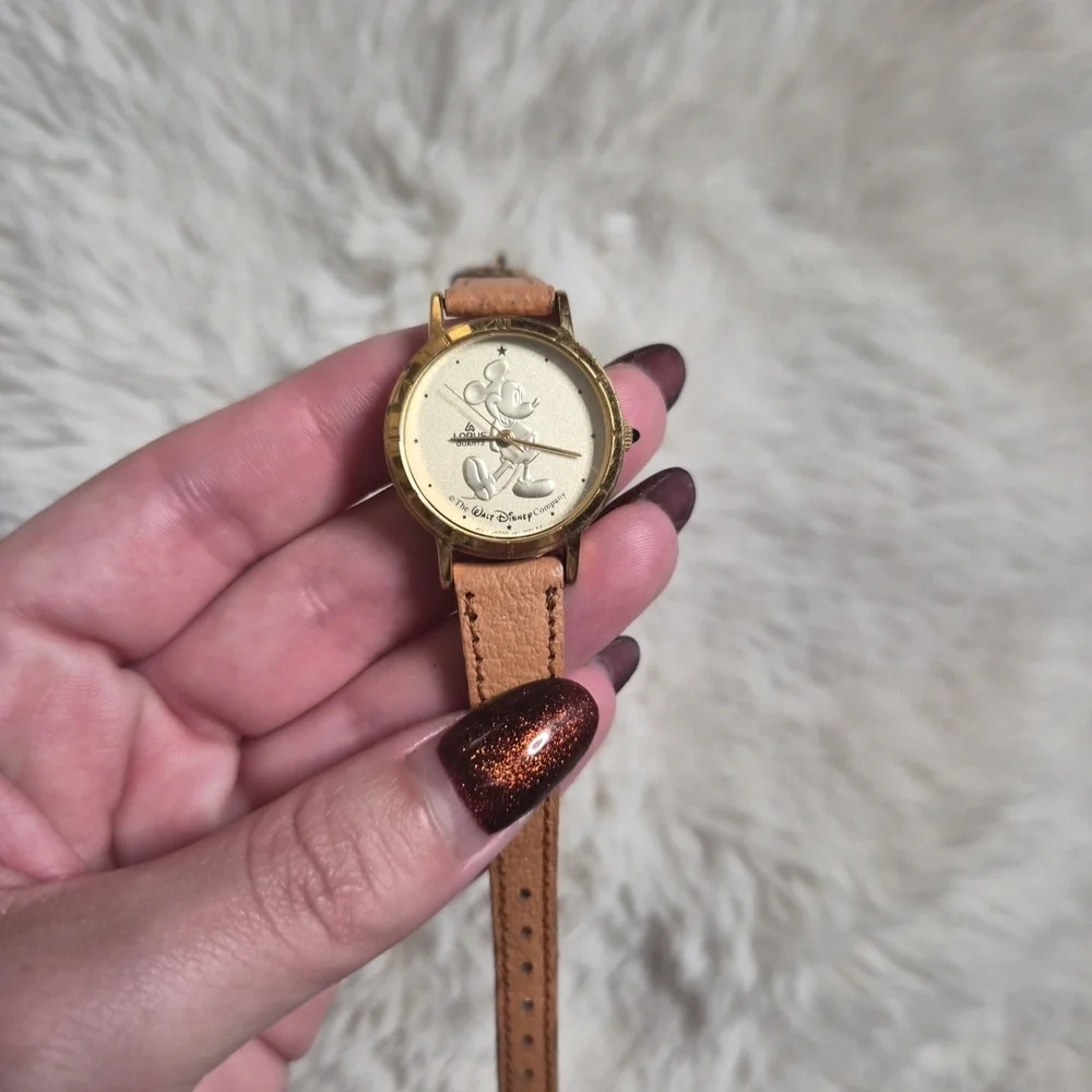 Disney watch mickey