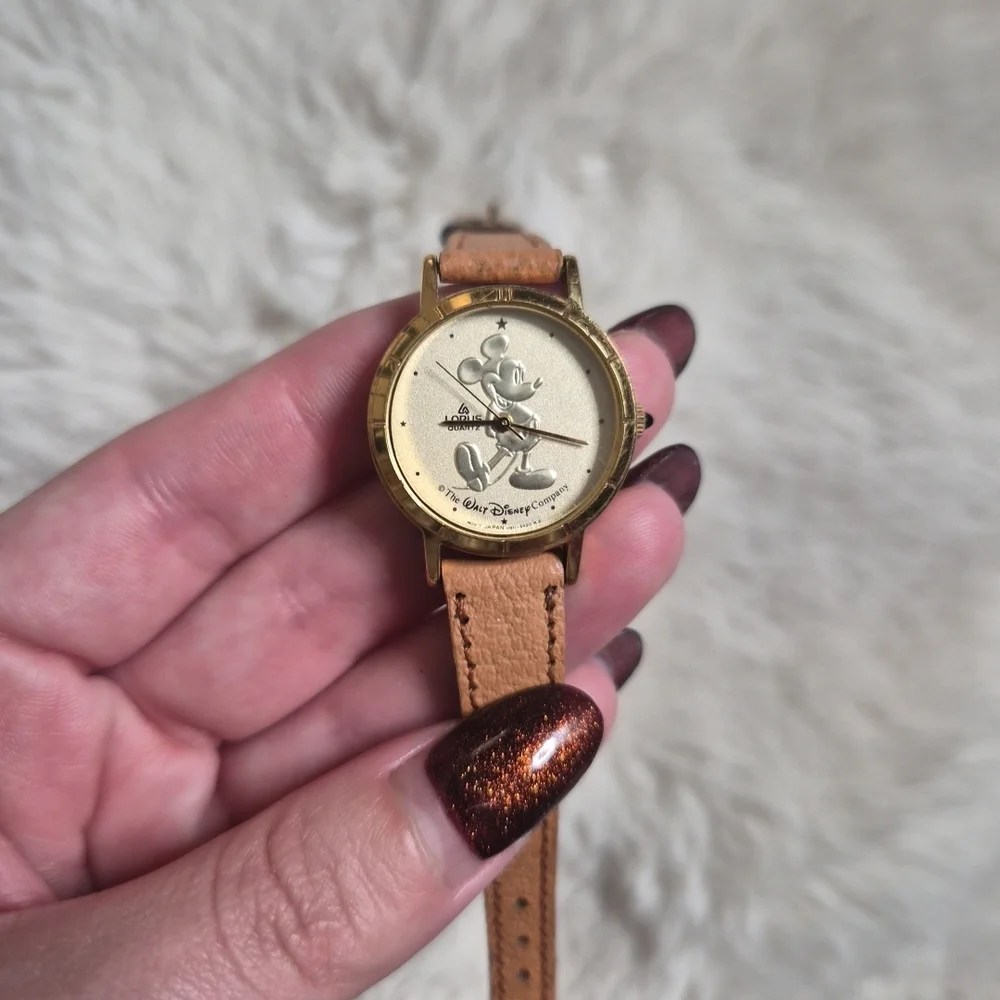 Disney watch mickey