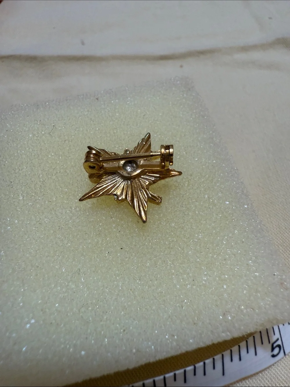 N/A elegant gold