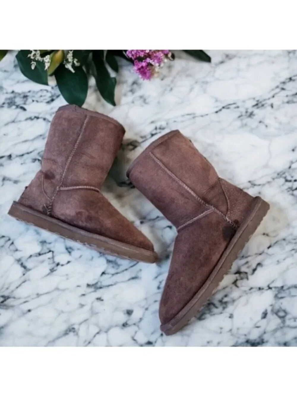 UGG Classic Short II Boots Size 6 Burnt Cedar Color