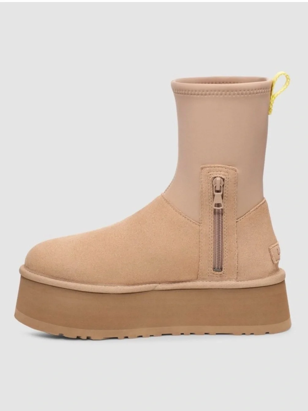 UGG minimal platform