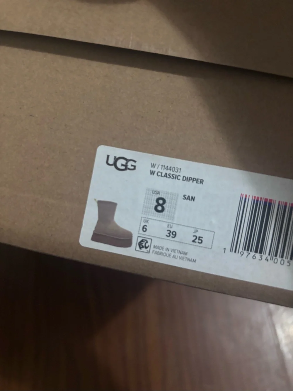 UGG minimal platform