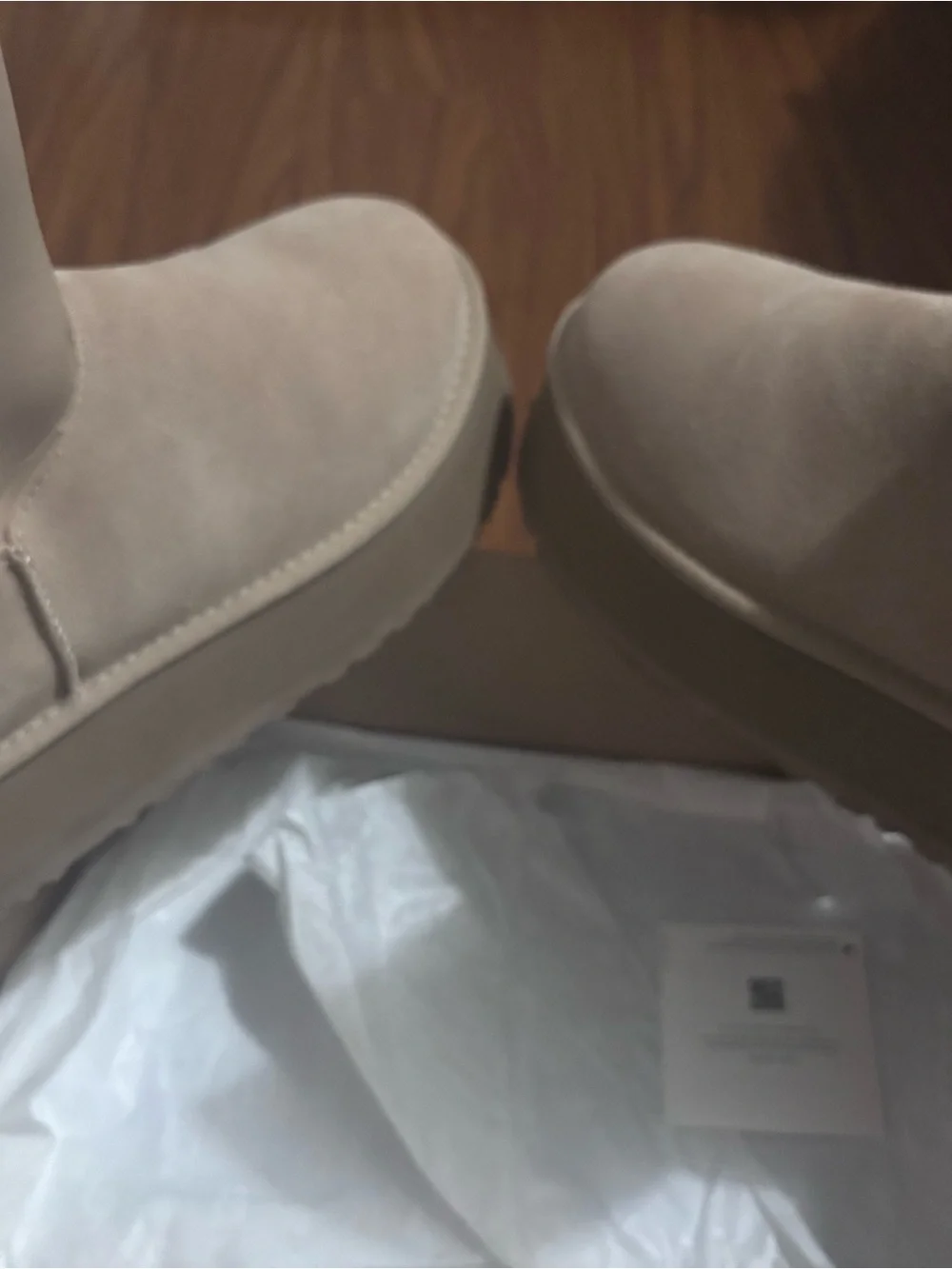 UGG minimal platform