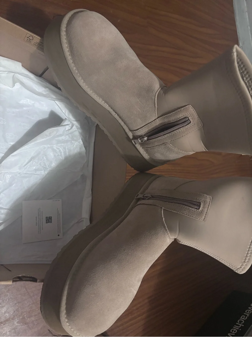 UGG minimal platform