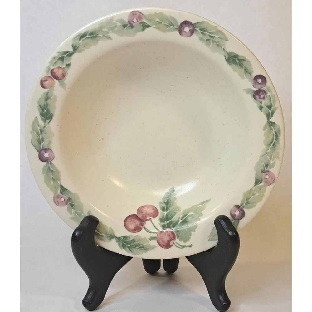 Pfaltzgraff Jamberry Rimmed Soup Bowl Pat Farrell Berries Stoneware USA Made