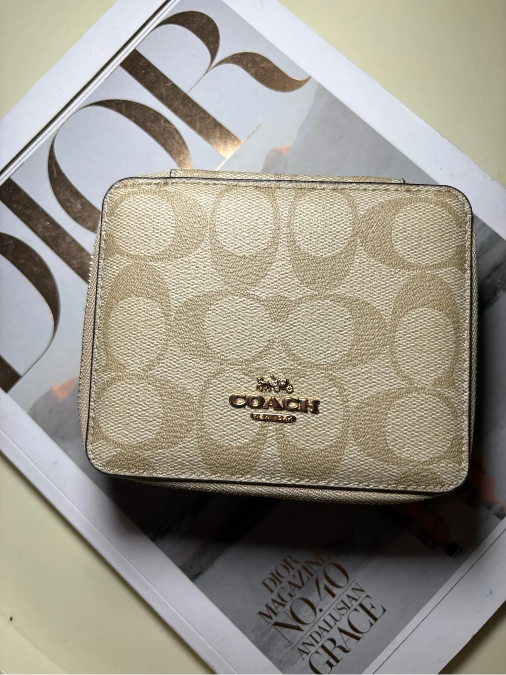Coach Large Jewelry Box Cream Signature Canvas Zip Pouch