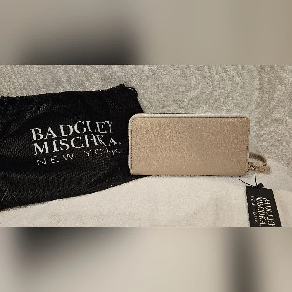 Badgley Mischka badgley mischka