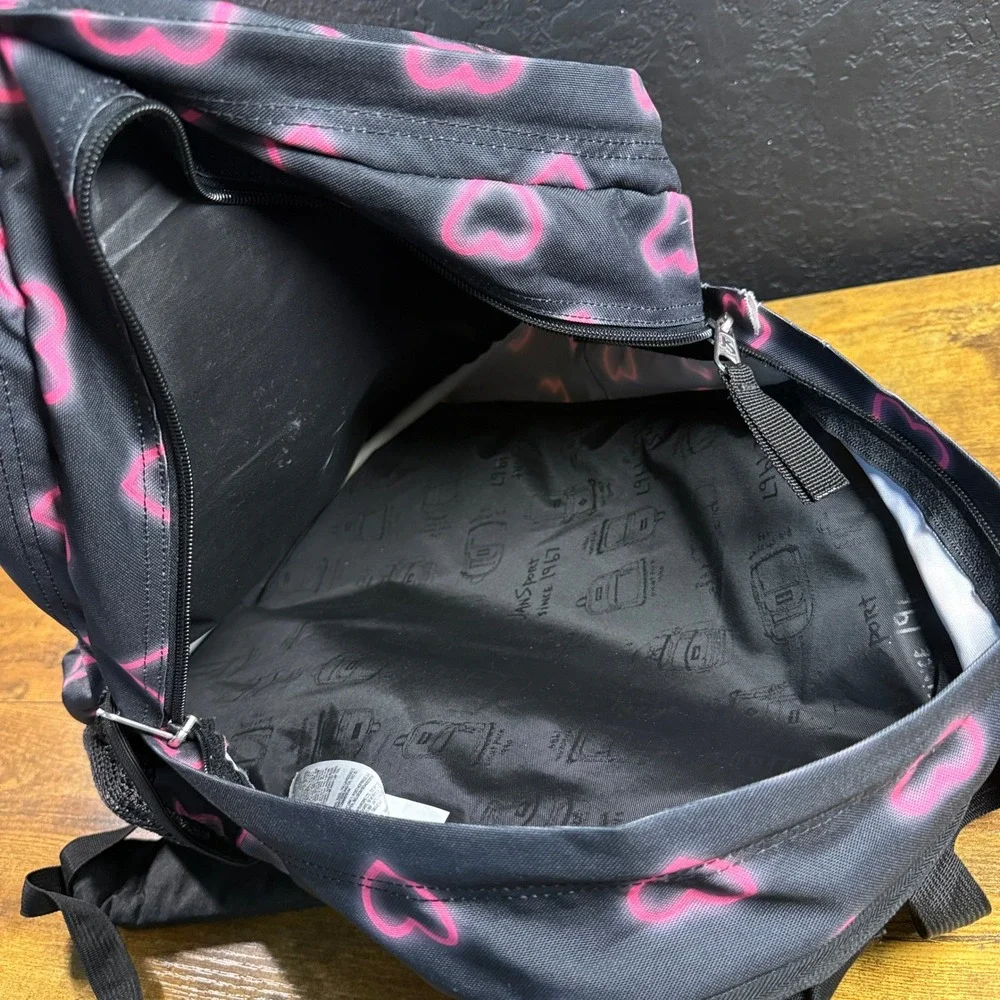 Jansport big student
