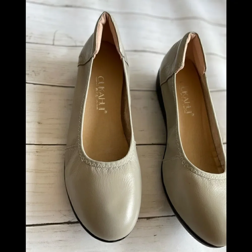 Oukahui wedge flats shoes Size 7.5-8
