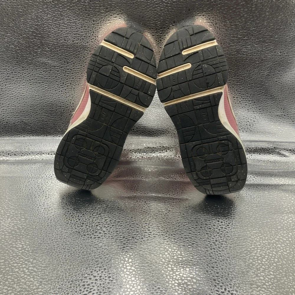 Nike pronation shaft top