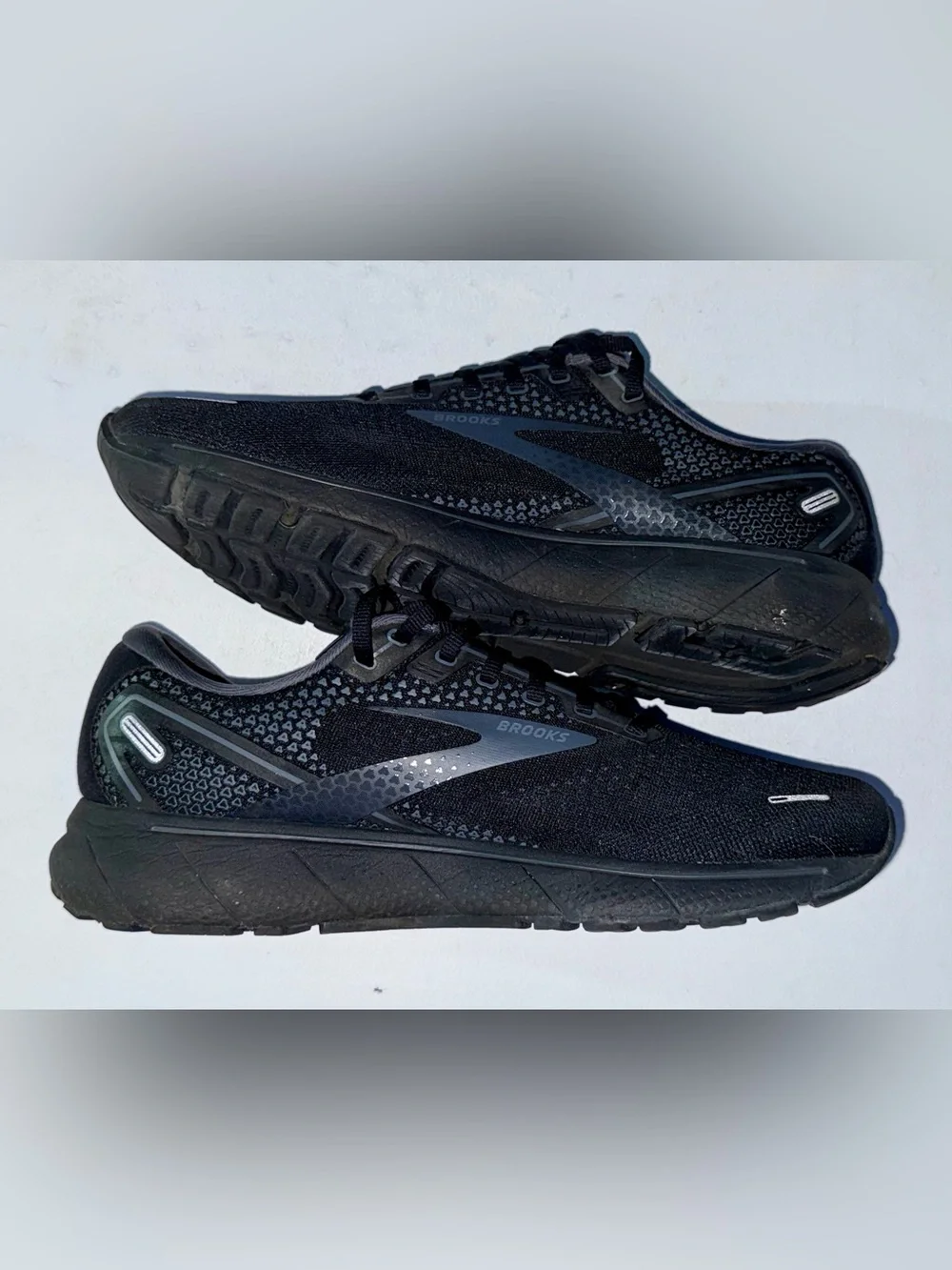 Brooks ‼️by purchasing