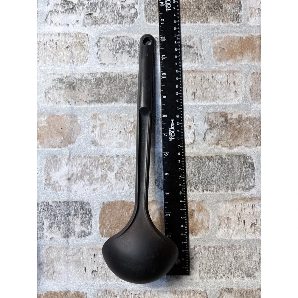 Tupperware soup ladle