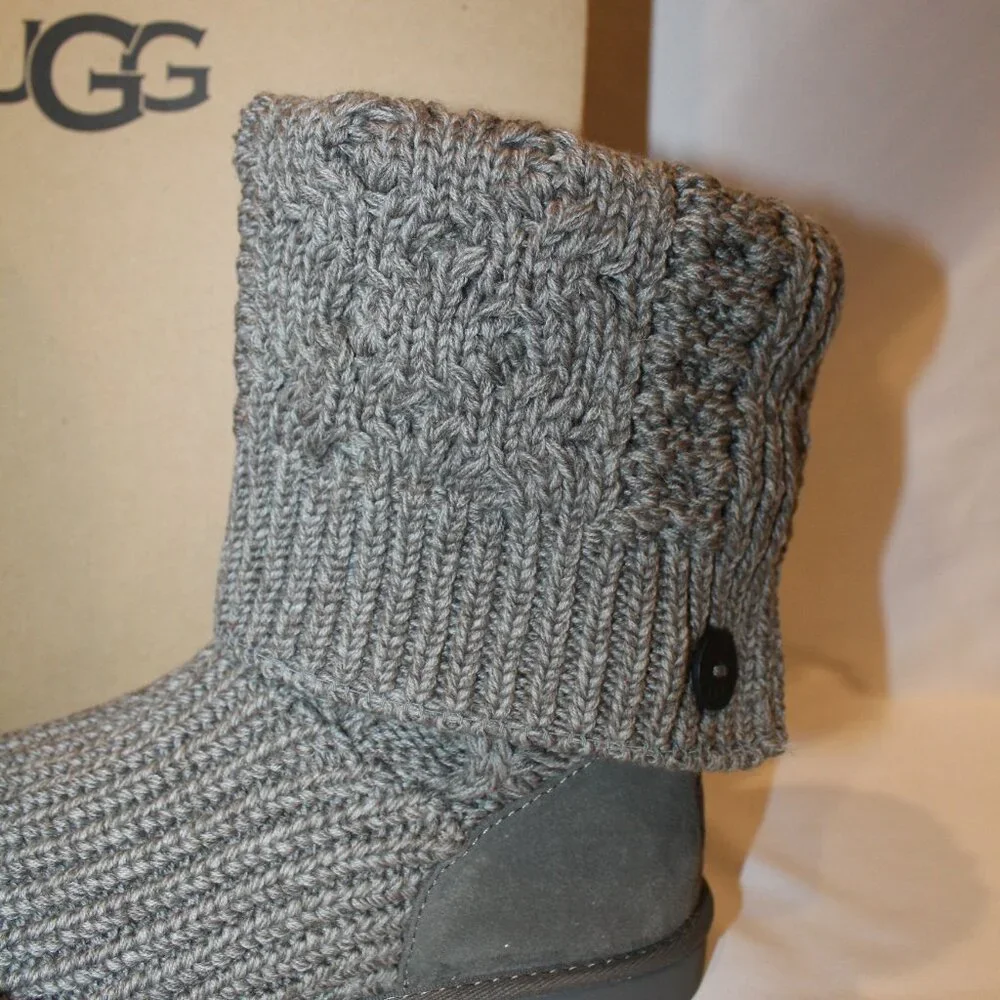 UGG welcome cooler