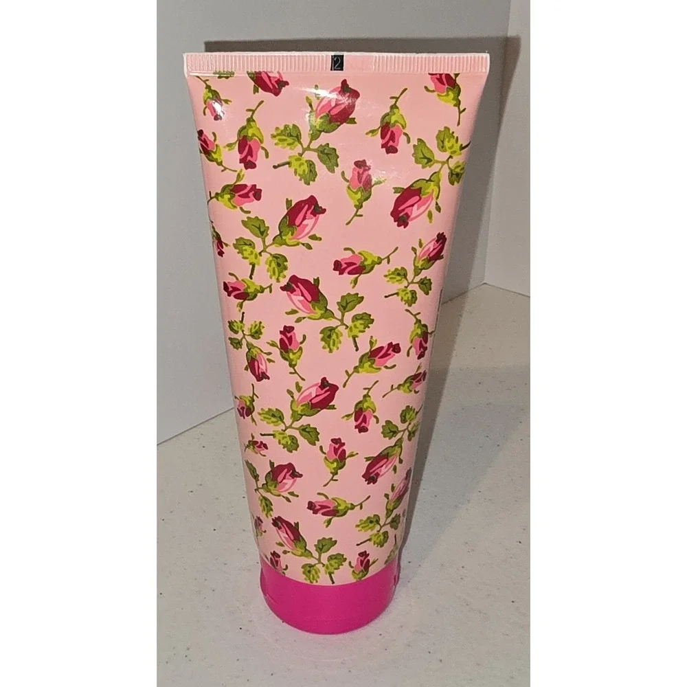 Betsey Johnson betsey johnson