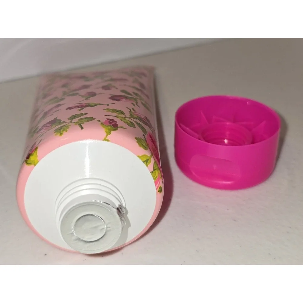 Betsey Johnson betsey johnson