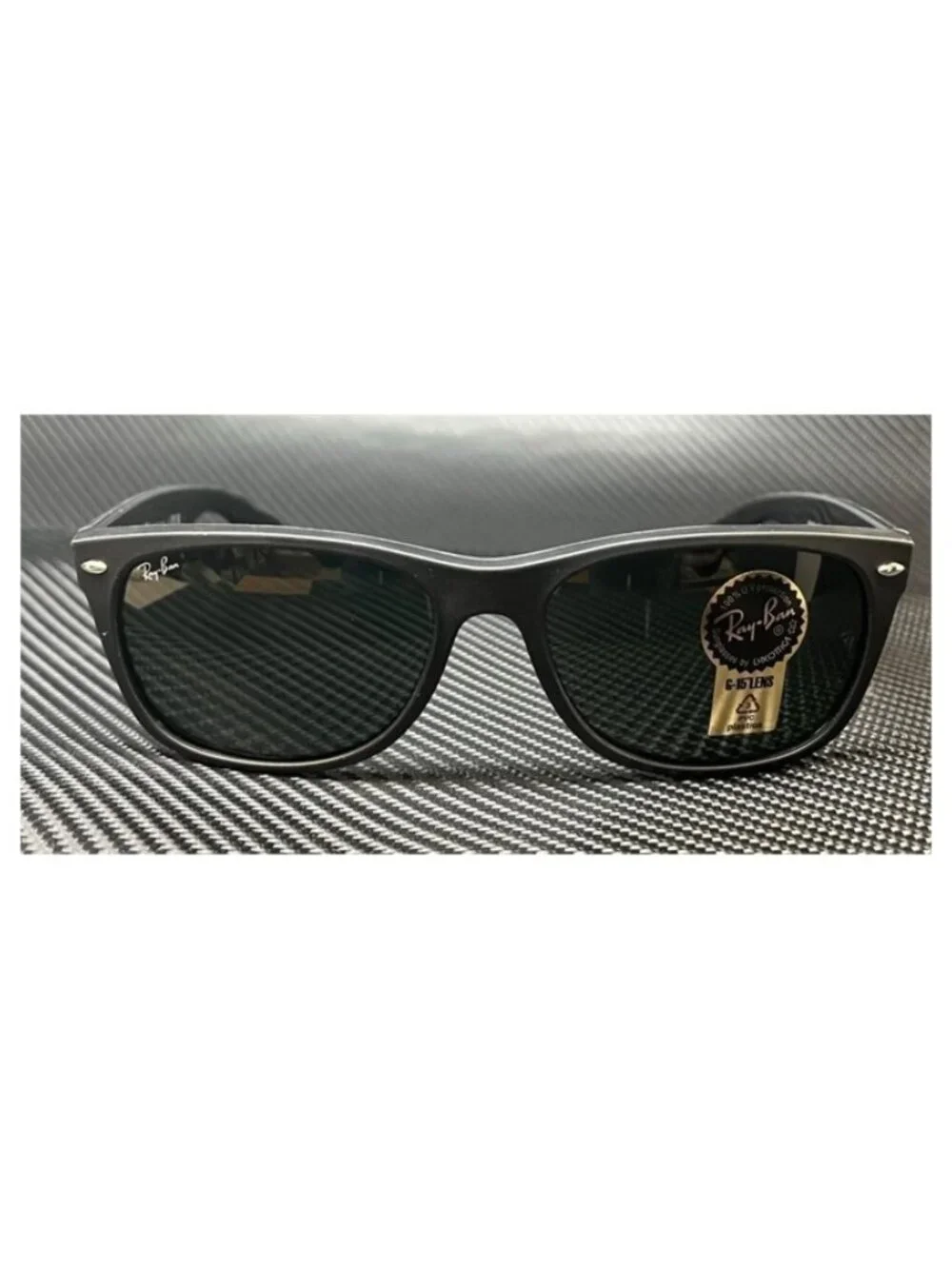 Ray-Ban new tags