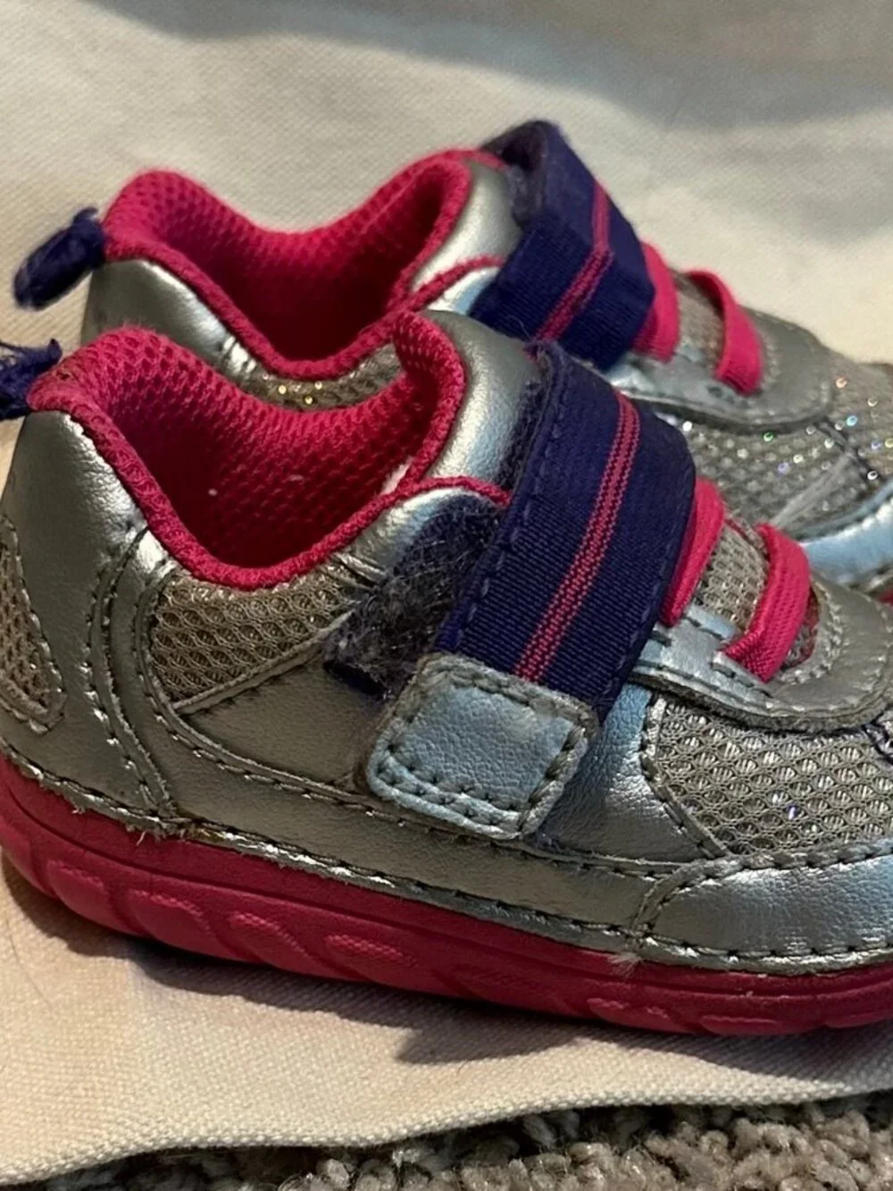 Stride rite toddler shoes size 3M