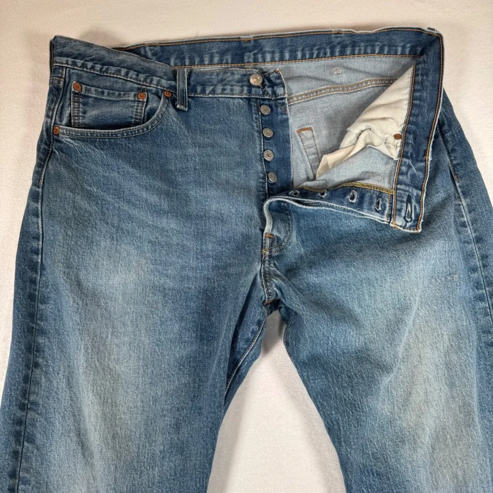 Levis 501‎ Jeans Mens W40 L30 Button Fly Straight Leg Blue Denim