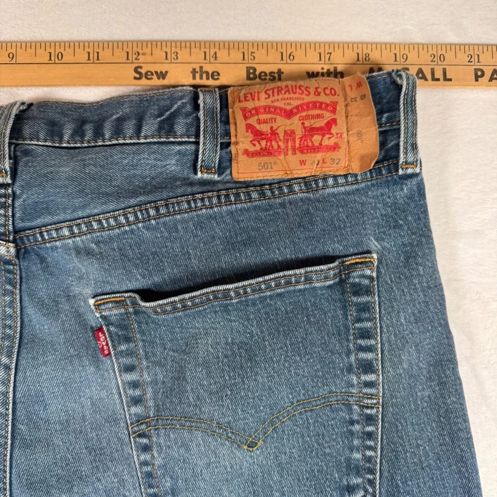 Levis 501‎ Jeans Mens W40 L30 Button Fly Straight Leg Blue Denim