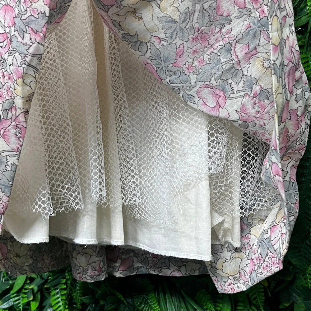 N/A charming floral