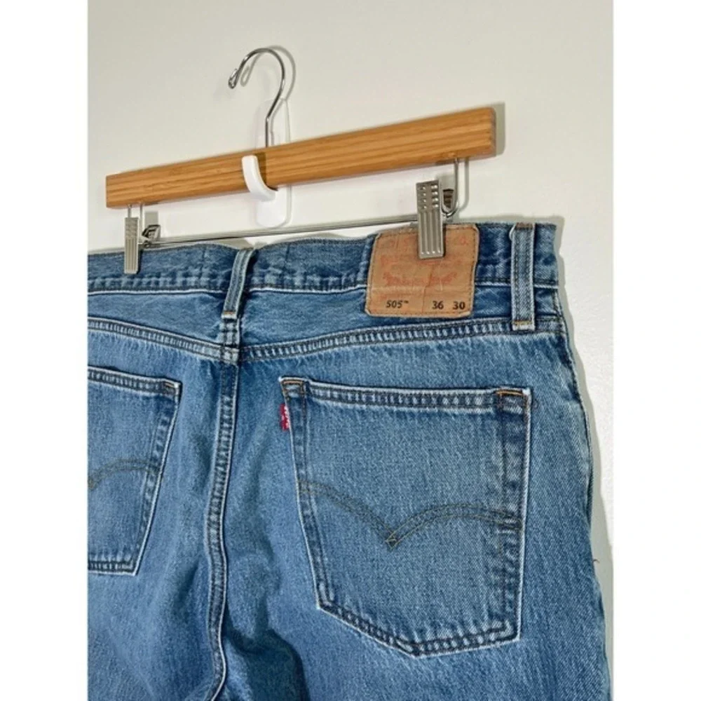 Levis there are