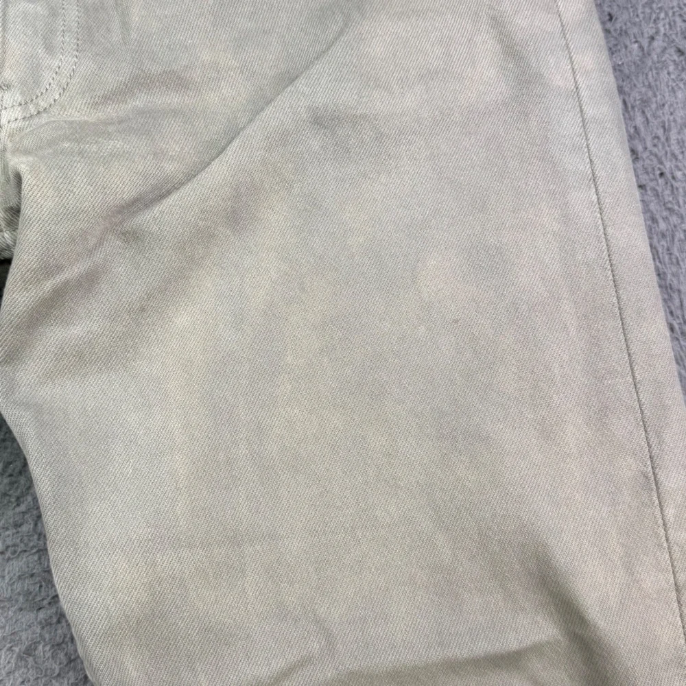 Levis pants have