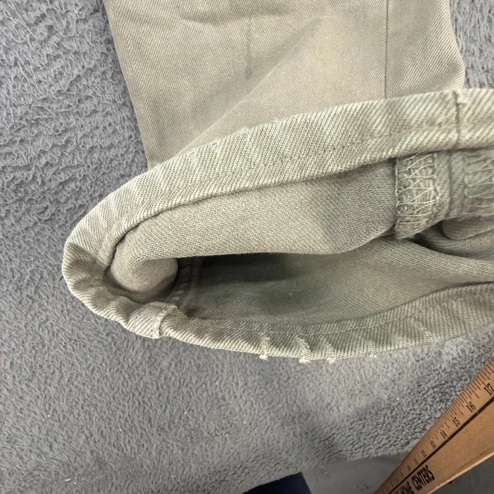 Levis pants have
