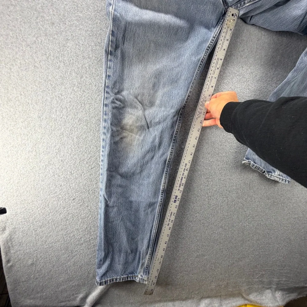 Levis measurements waist