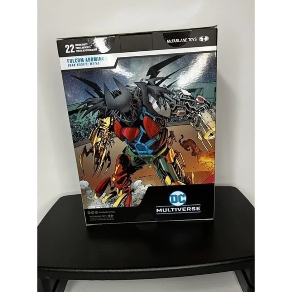 DC mcfarlane multiverse
