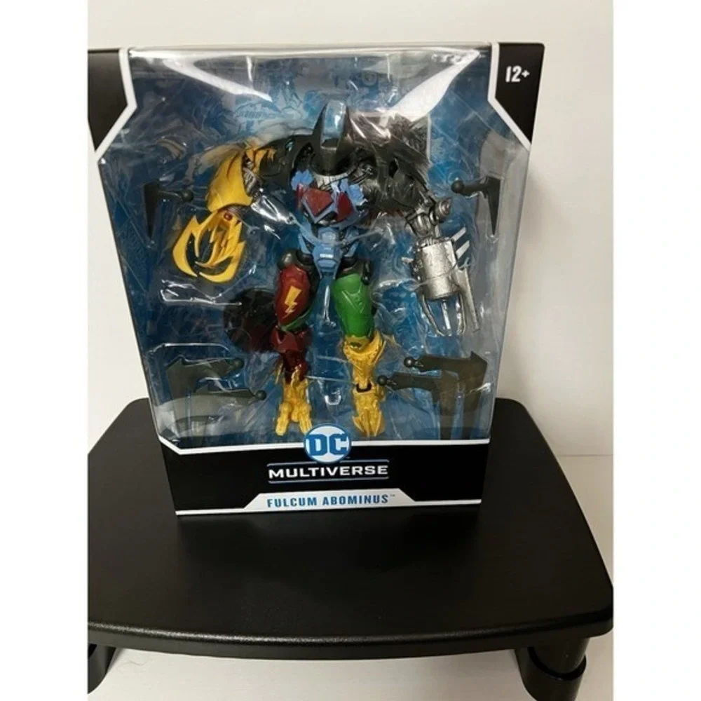 DC mcfarlane multiverse