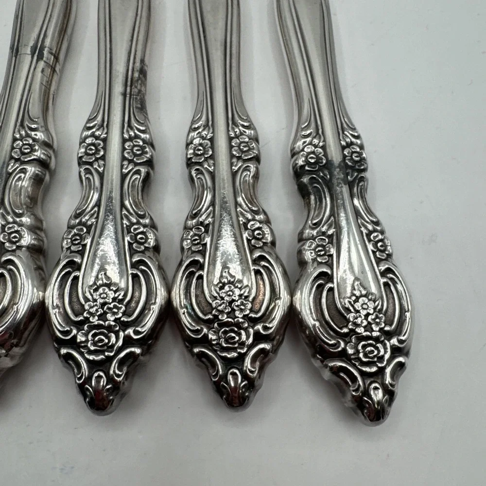 Oneida lot silver