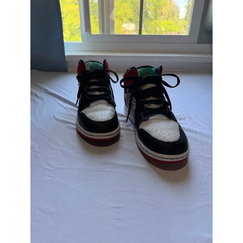 Nike Kids Black White Red Mid-Top Sneakers